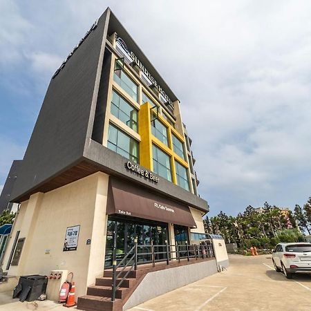 Sunrise Hotel Jungmun Branch Seogwipo Esterno foto