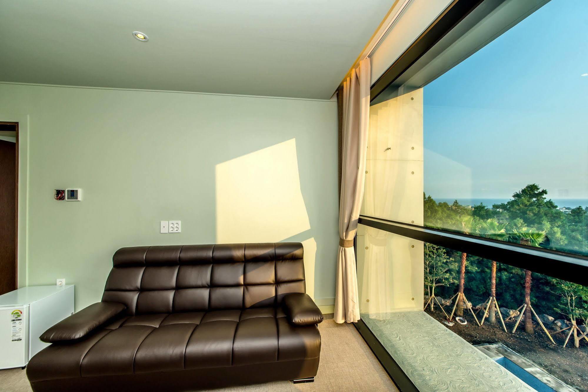 Sunrise Hotel Jungmun Branch Seogwipo Esterno foto