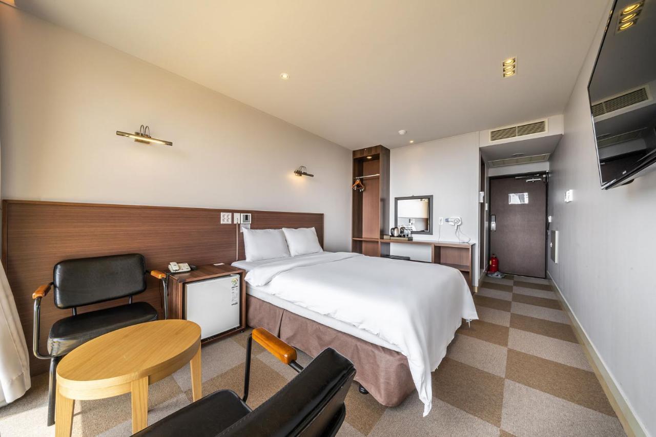 Sunrise Hotel Jungmun Branch Seogwipo Esterno foto